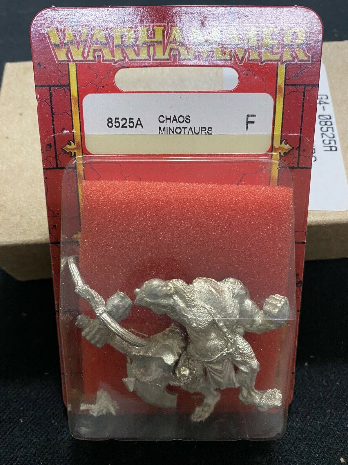 Warhammer Miniatures #8525a Chaos Minotaurs New Sealed